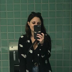 Meet your Posher, Elizabeth